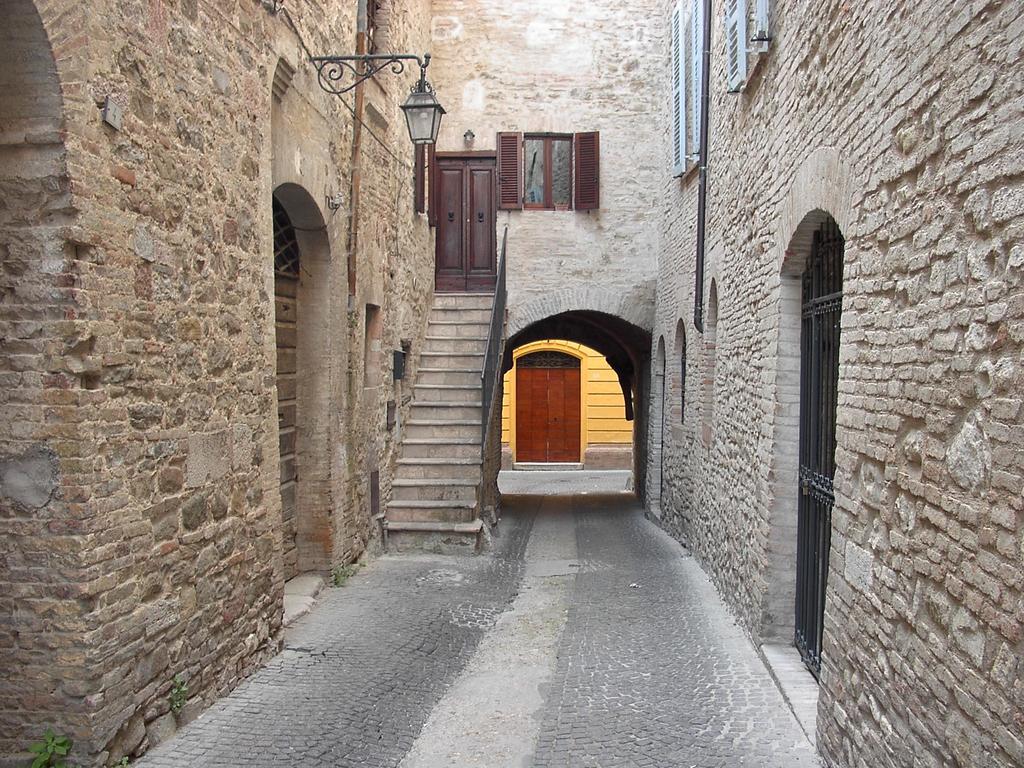 Hotel Palazzo Brunamonti Bevagna Εξωτερικό φωτογραφία