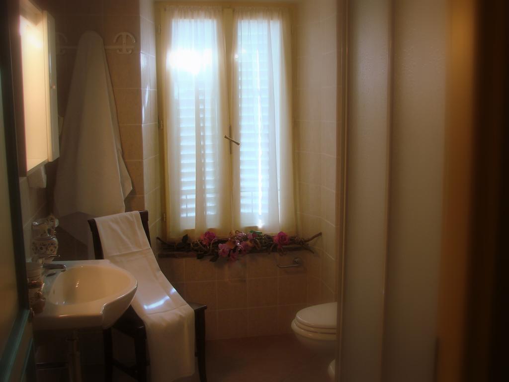 Hotel Palazzo Brunamonti Bevagna Εξωτερικό φωτογραφία