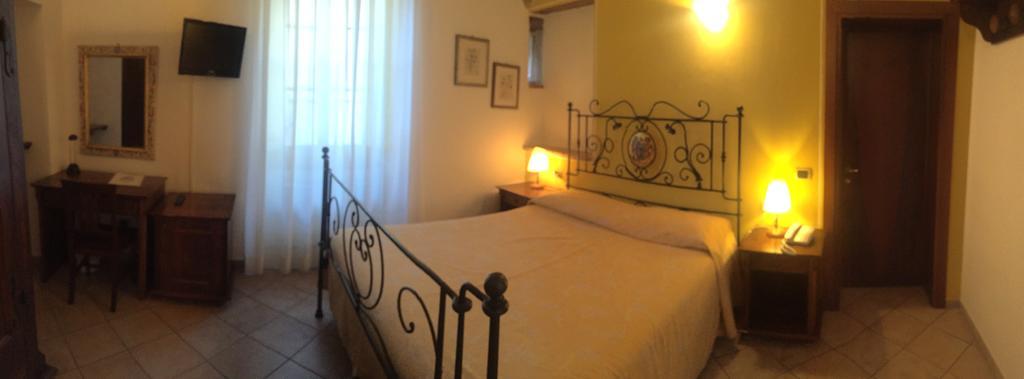 Hotel Palazzo Brunamonti Bevagna Εξωτερικό φωτογραφία
