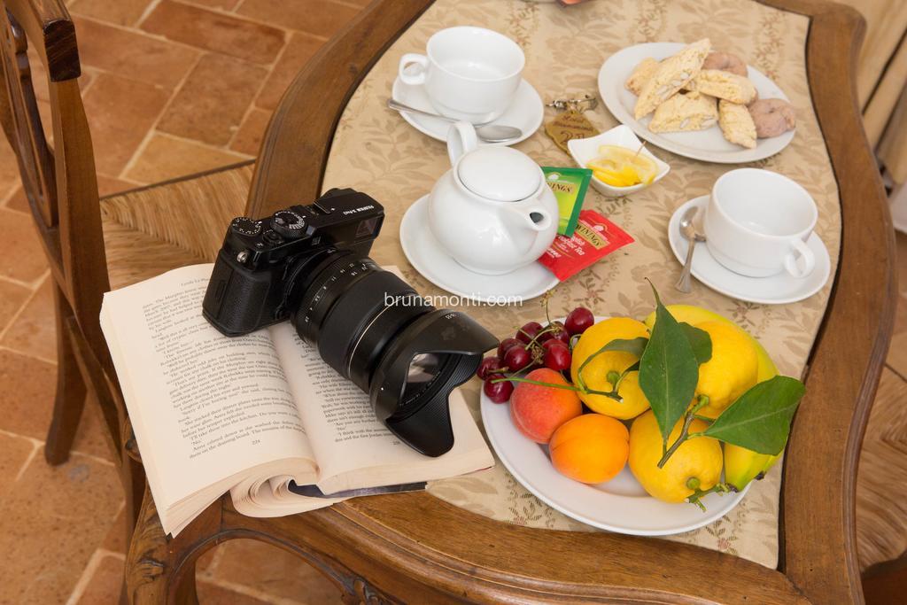 Hotel Palazzo Brunamonti Bevagna Εξωτερικό φωτογραφία