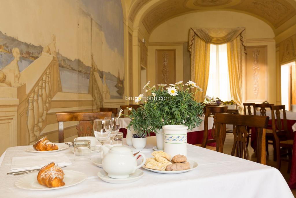 Hotel Palazzo Brunamonti Bevagna Εξωτερικό φωτογραφία